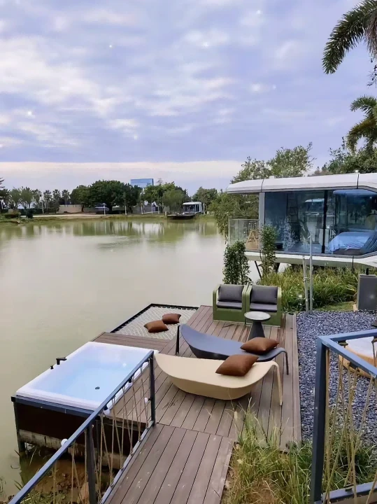 The Advantages Of Mobile Space Capsule Houses.